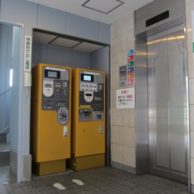 カーサパーキング場内精算機